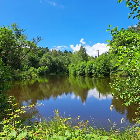 Bed and breakfast Lavallade12 Chambers D'hotes Roussines