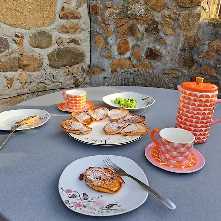 Lavallade12 Chambers D'hotes Bed & Breakfast Roussines
